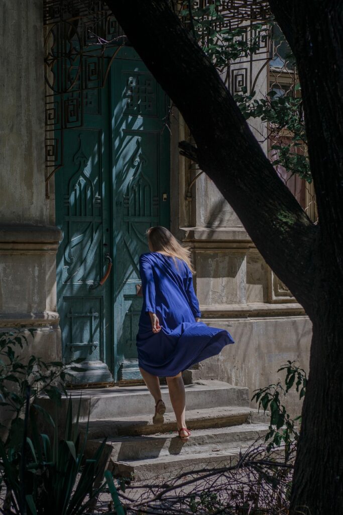 30代女性が知っておくべき転職時の名刺交換マナーは？